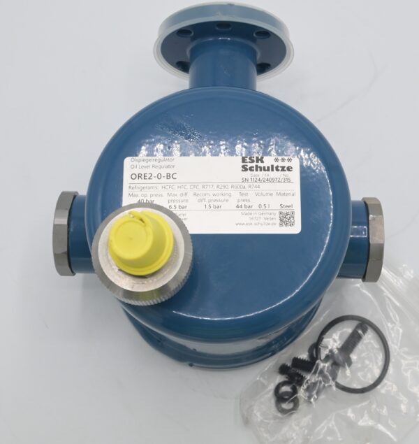 Oil level regulator